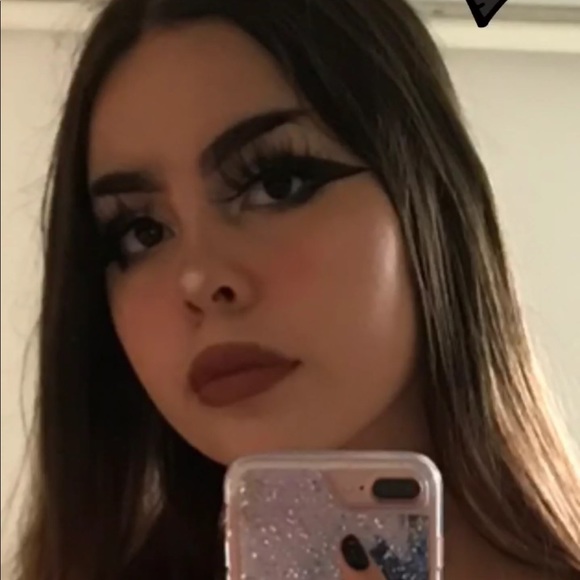 Meet your Posher, Michelle - Picture 1 of 1